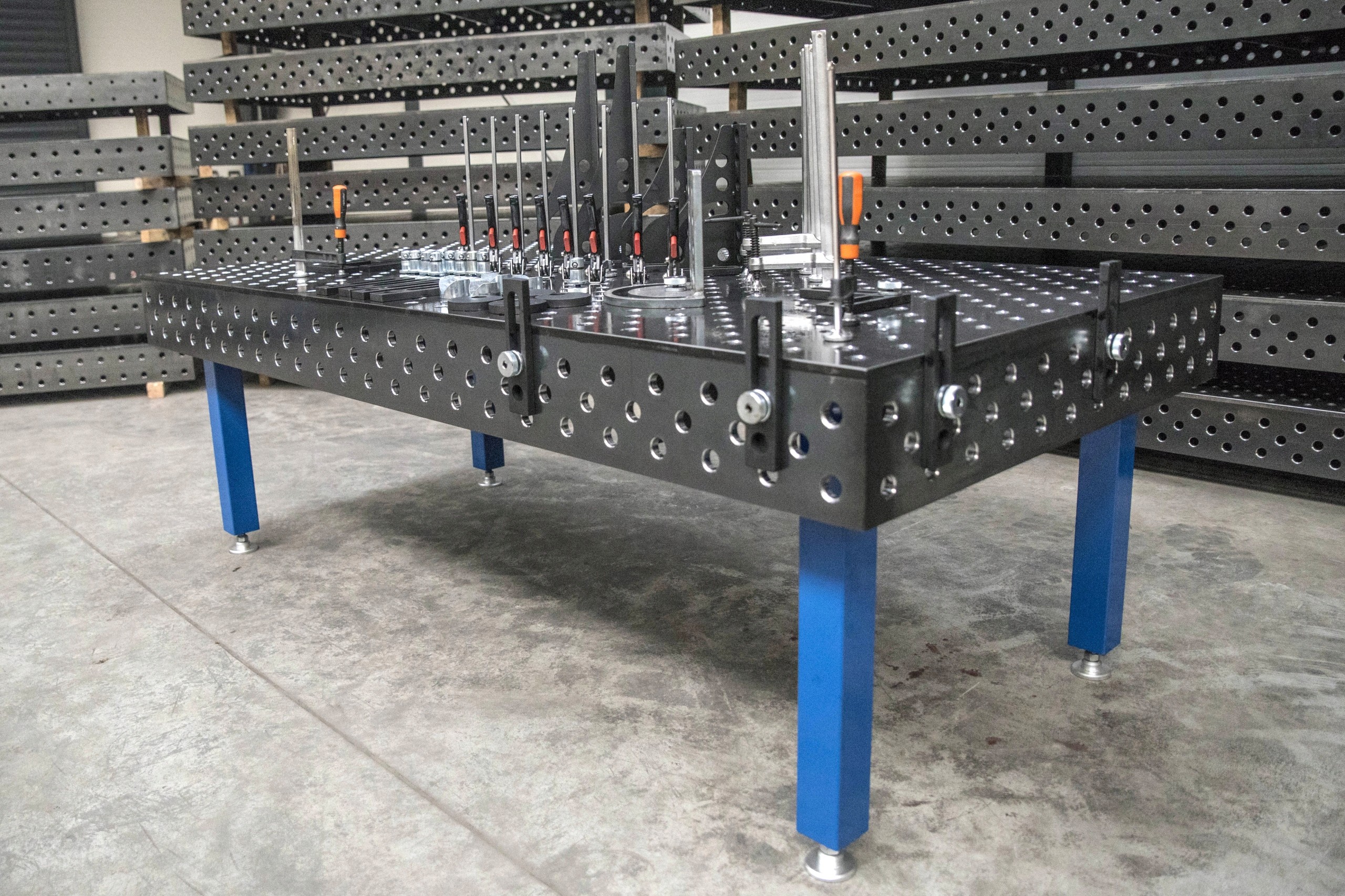 Generátor výkonu 3500 Watt / 7,5 km AVR
