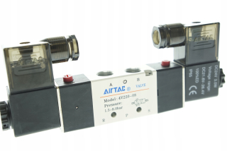 SOLENOIDOVÝ VENTIL AIRTAC 4V220-08 BG 5/2 - 1/4 - 24 V DC
