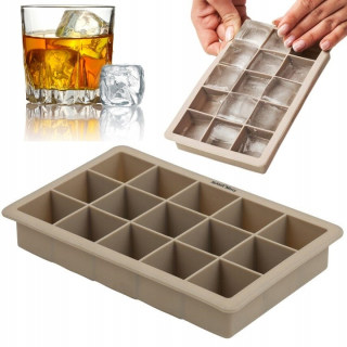 Ľadová forma whisky veľké kocky pije trasúce podnos