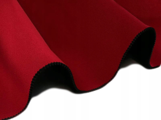 Neoprénová pena 135x100 cm hrubá 3 mm červená/kúzlo