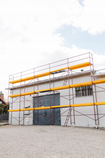 Lešenie - Fasádne lešenie 106,5 m2 Propagácia