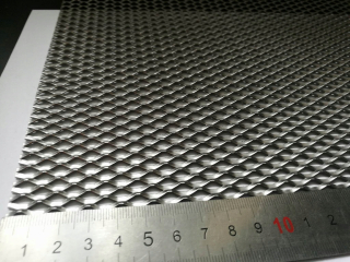 Dekoratívna oceľová sieť (12x7 mm) 100x100cmgruba
