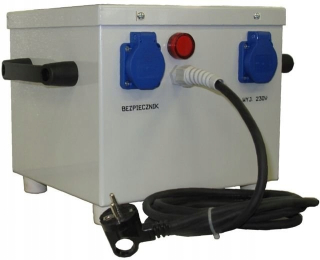 Jednofázový transformátor PFM3201 230/230V IP44 SE