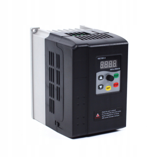 Tri -fázový digitálny invertor 380V 2,2 kW