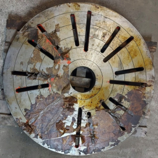 Tokarski držiteľ 1120 mm