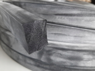 Penové tesnenie, porézna guma EPDM 35x25mm -1m