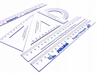 Školská geometrická sada s rytcom mien.